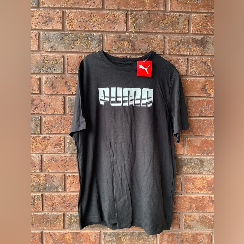 NWT PUMA T-SHIRT